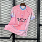 Maillot Paris Rose concept 2025