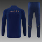 Ensemble FC Barcelone – Manches Longues 2026/27 (Marine/Bordeaux)